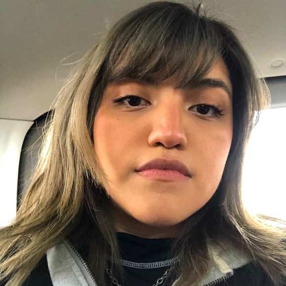 Meet your Posher, Bianca - Picture 1 of 1